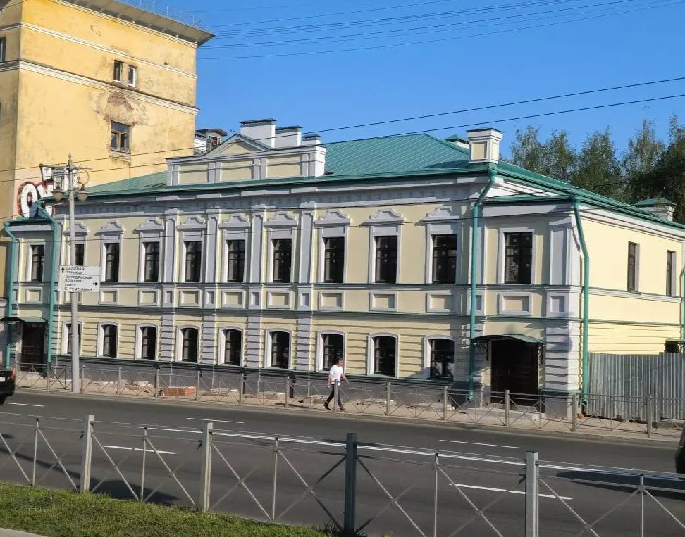Дворянская 11